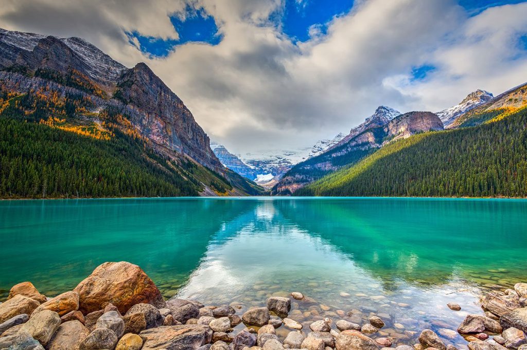 Scenic view of Lake Louise in Banff National Park