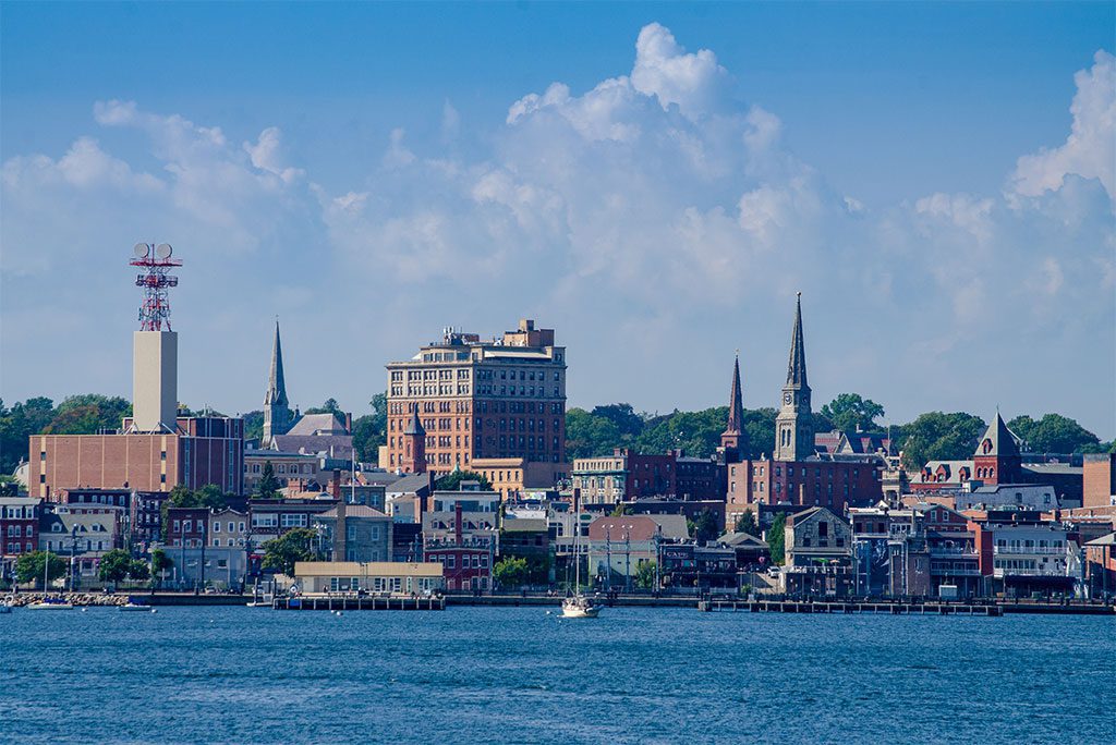Skyline of the city of New London, Connecticut with sunset