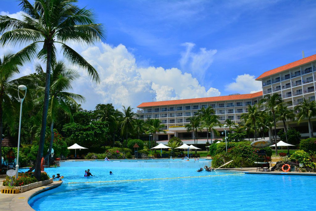 Puka Shell Beach at Shangri-La’s Boracay Resort and Spa, Philippines