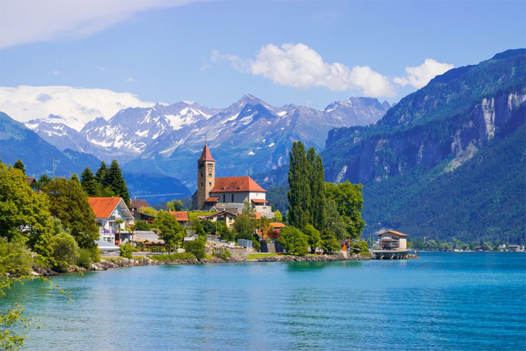 Panoramic view of Brienz town on lake Brienz