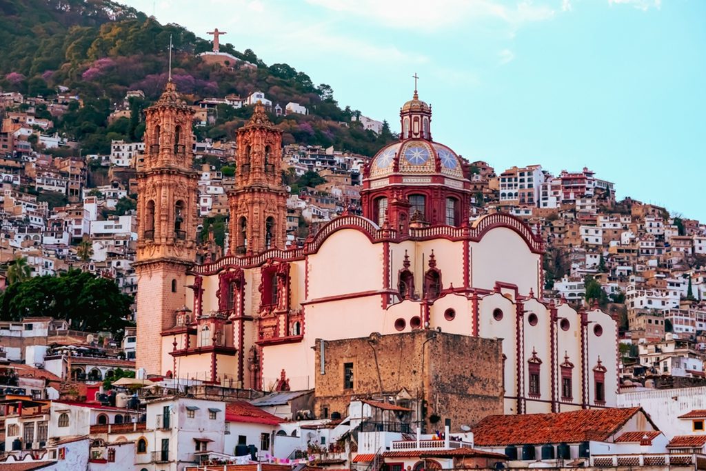 The stunning Santa Prisca Church in Taxco de Alarcon, Mexico