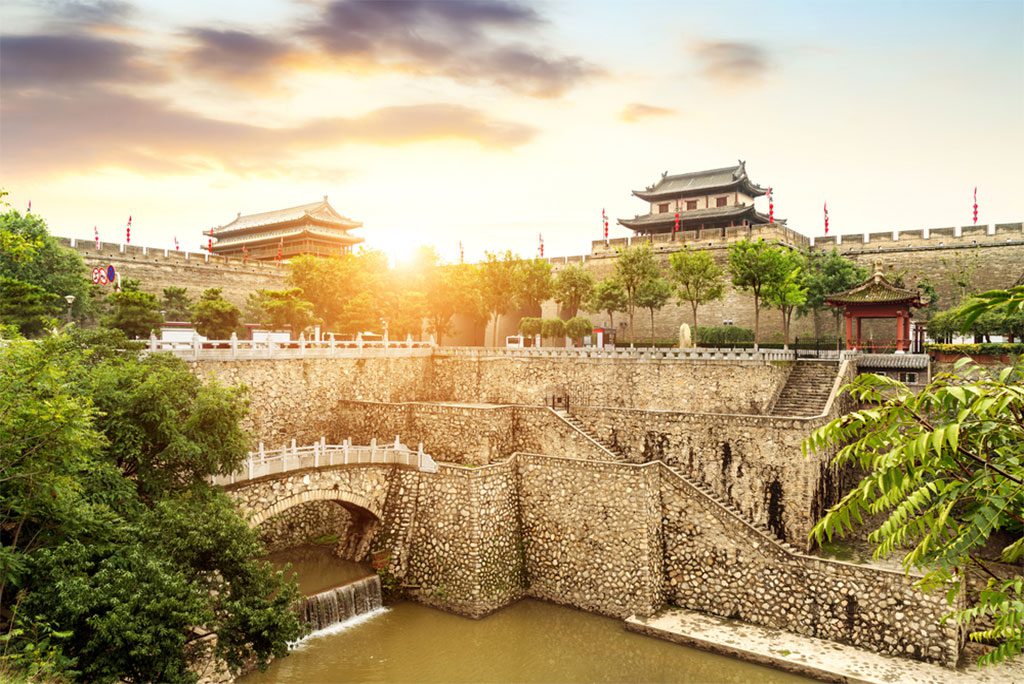Xi'an ancient city wall and moat, China Shaanxi
