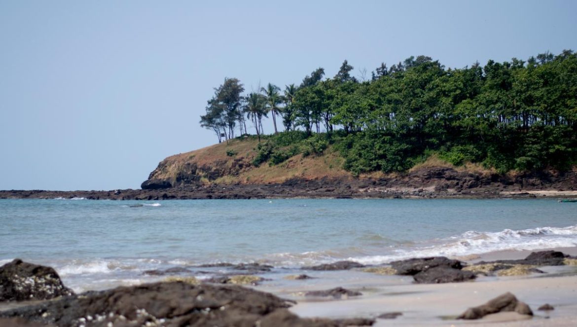 Alibaug 2-Day Visit Spots - Serene Beach Landscape with Rocks