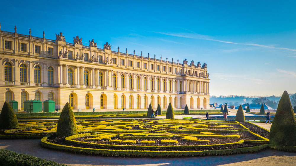 Château de Versailles: A Palace of Opulence
